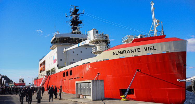La defensa nacional no puede abordarse con slogans ni con populismo, sino con planificación, autonomía estratégica y liderazgo democrático. Columna de Jorge Brito