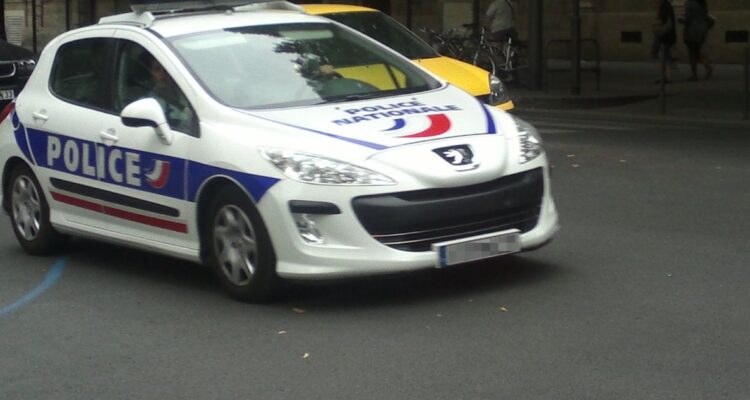 Asesinan, degollan y destripan a hombre en pleno parque de Francia: cuerpo sugería escena “aterradora”