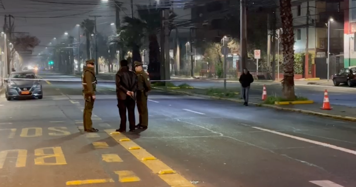 Delincuente muere atropellado tras saltar de un bus RED en movimiento en La Cisterna