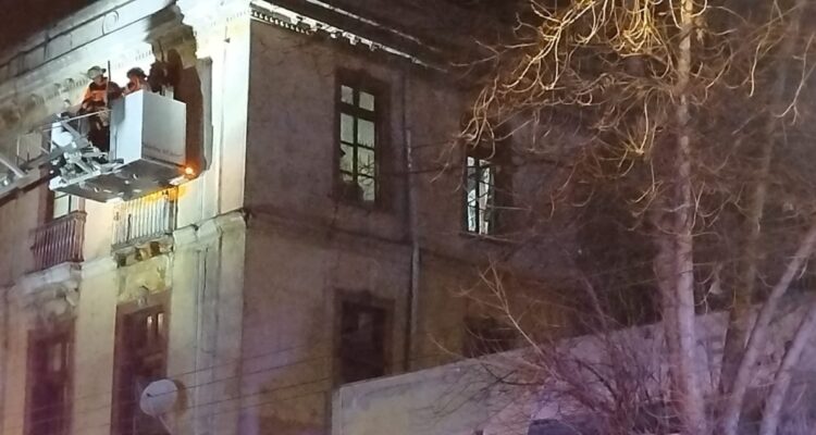 Derrumbe parcial inmueble plan de Valparaíso