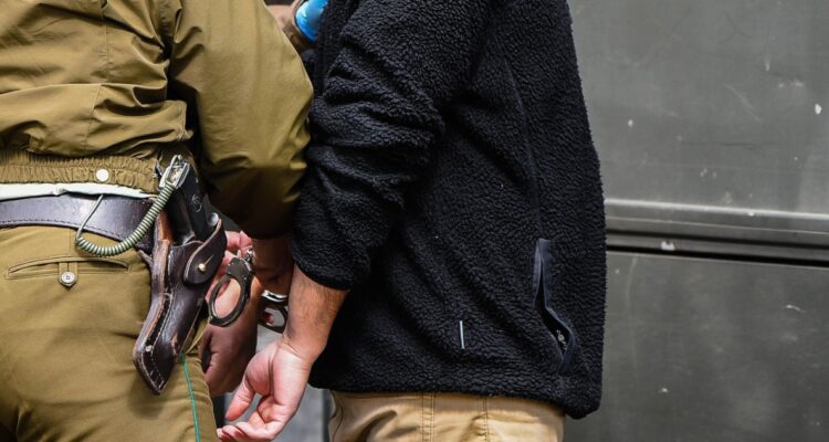 Detienen a hombre por homicidio frustrado de carabineros en Temuco: intentó atropellarlos con vehículo