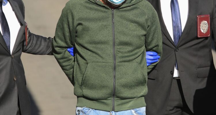 Detienen en Chile a ciudadano canadiense que pilotaba aviones con cocaína: se solicitó extradición