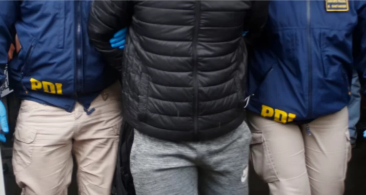 Detienen a cuatro personas por difusión y almacenamiento de pornografía infantil.