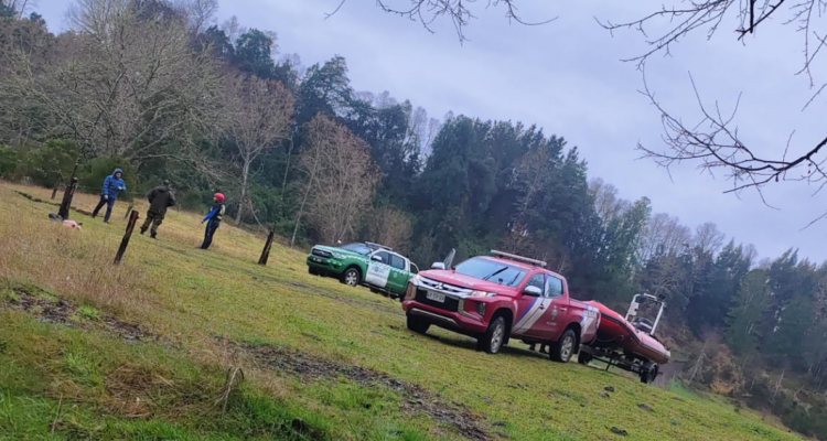 Río Pilmaiquén arrastra a mamá que intentaba rescatar a su hija: otro adulto también está desaparecido