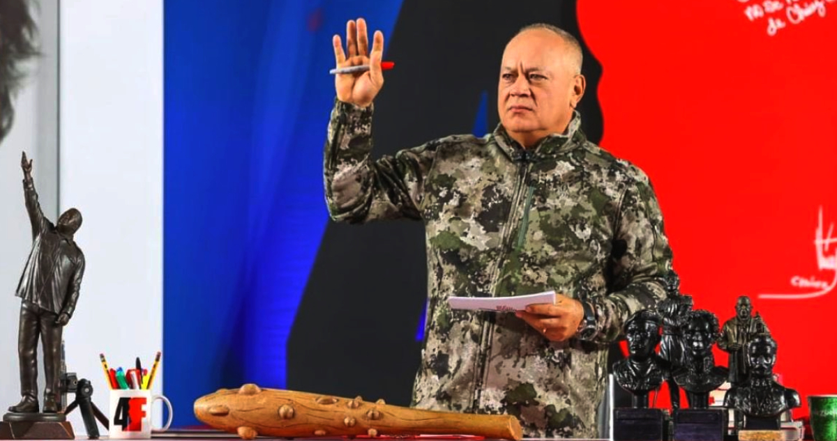 Diosdado Cabello afirma que Venezuela enfrentará “lo que venga” en medio de despliegue naval de EEUU
