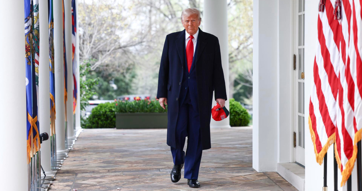 Entraron en vigor los nuevos aranceles de Trump y arrecia la guerra comercial con sus socios
