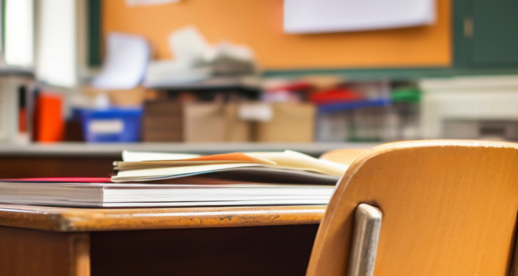 Por caso de profesor y estudiante que defendió a Pinocjet, esta carta propone que la educación debe fortalecer la democracia