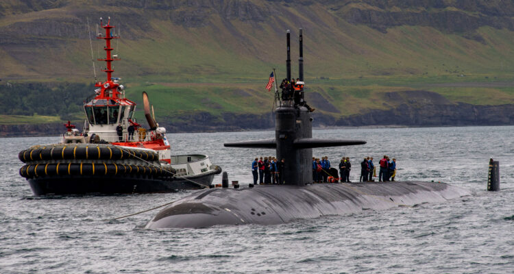 EEUU despliega flota naval adicional con submarino nuclear frente a costas de Venezuela