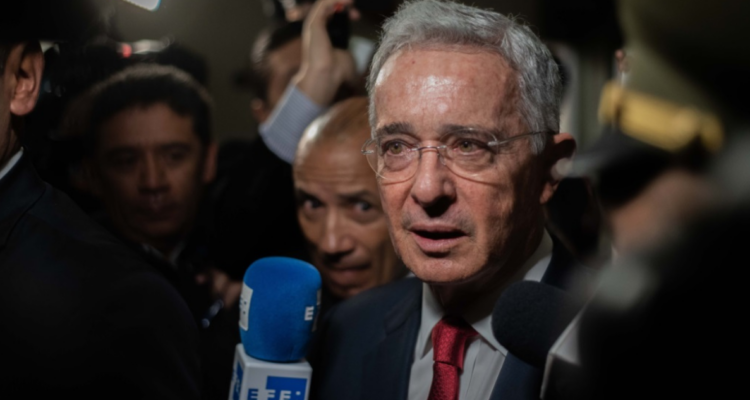 Tribunal Superior de Bogotá ordena libertad inmediata del expresidente colombiano Álvaro Uribe