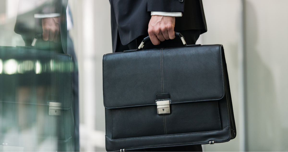 Abogados querellados por apropiación de $140 millones en procedimiento concursal del Mall del Mueble