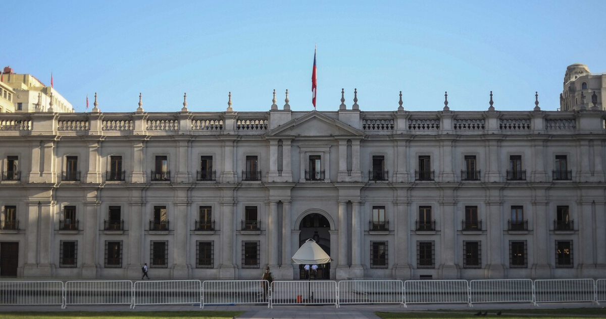 “Impresentable”: Familia de gásfiter fallecido en La Moneda acusa demora en comisión investigadora