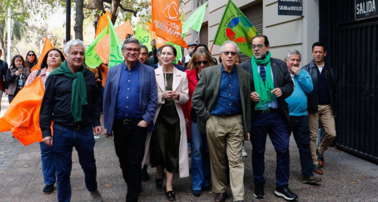 FVRS y AH inscriben pacto en el Servel.