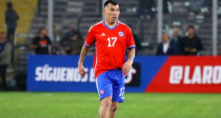 Gary Medel La Roja