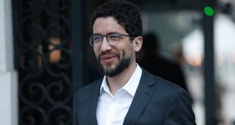 Ministro del Trabajo califica cifras de empleo de “alentadoras” y que se ha logrado bajar informalidad