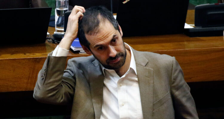 Levantamiento de secreto bancario, de los primeros desafíos que tendrá que sortear Grau en el Congreso