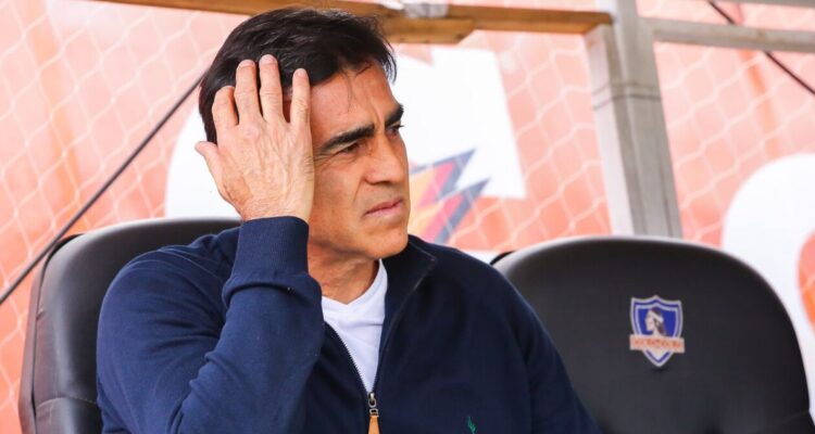 Gustavo Quinteros y la cláusula que ‘congela’ su retorno a Colo Colo