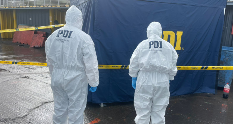 Hallan cadáver de adulto mayor en sector pesquero de San Antonio: no habría intervención de terceros