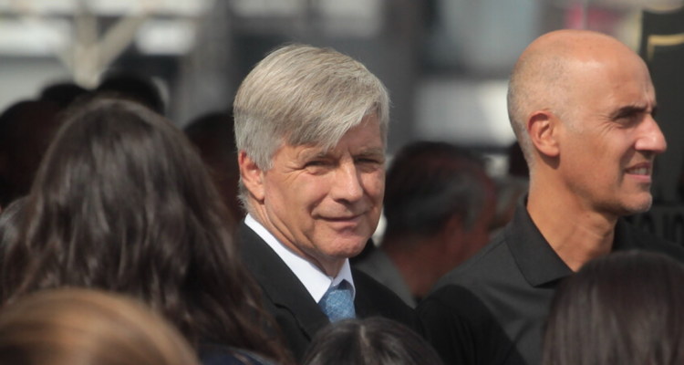 Harold Mayne-Nicholls consiguió firmas para su candidatura presidencial.