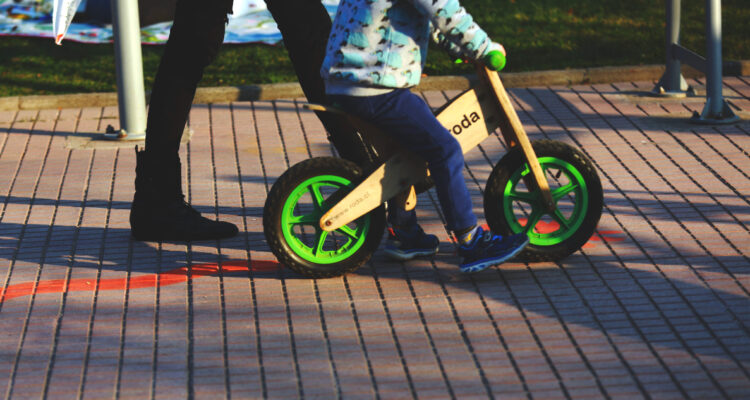 Hombre habría intentado sustraer a niña que paseaba en bicicleta con su papá en Talca fue detenido