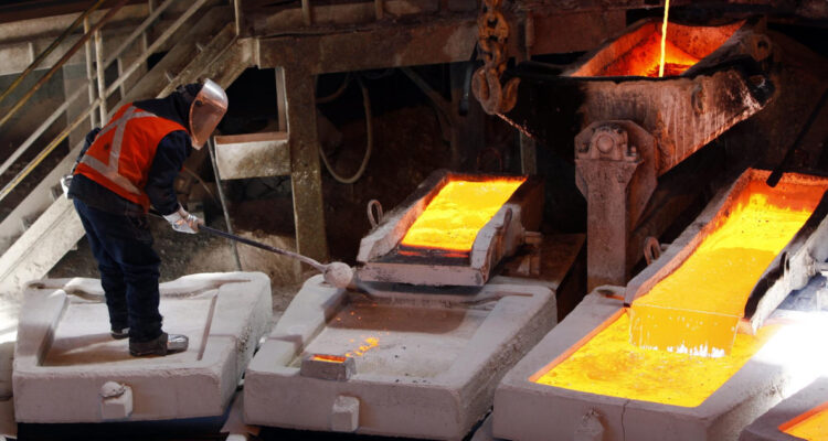 Inventarios de la minería retrocedieron en junio por la baja en productos de cobre