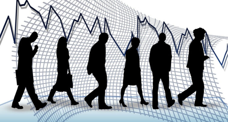 El empleo sigue en jaque: Los despidos por necesidades de la empresa se dispararon 20%