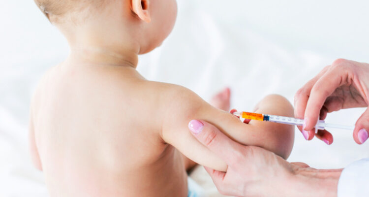 Desarrollan inyección que con una sola dosis podría proteger a recién nacidos del VIH durante años