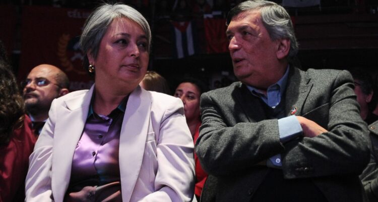 Carmona matiza debate sobre si Jara es o no socialdemócrata: “No sé cuánto influye en las propuestas”