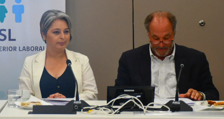 Jeannette Jara por polémicas palabras de Sutil: “No sorprenden, minimizan una dictadura que asesinó”