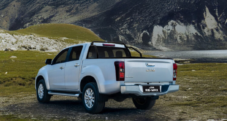 JIM amplía su catálogo de camionetas en el país: llegan a Chile dos versiones automáticas de RE-MAX