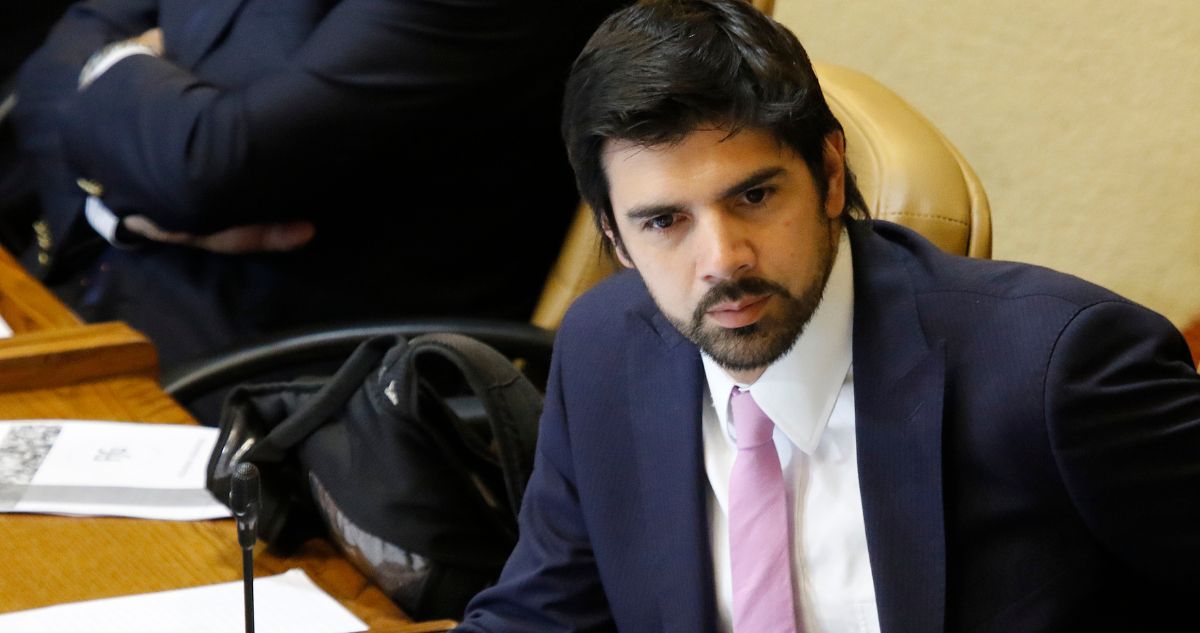 Fijan fecha de audiencia para revisar solicitud de desafuero de diputado Joaquín Lavín