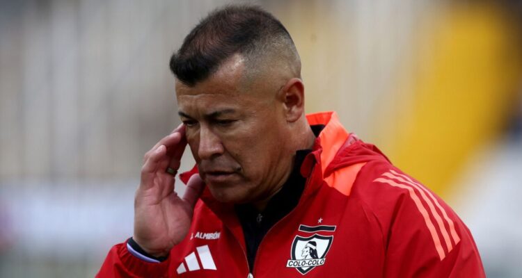 Jorge Almirón no va más en Colo Colo: así fue el acuerdo que sentenció su salida
