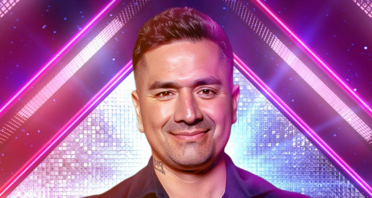 Kike Acuña en promocional de Fiebre de Baile