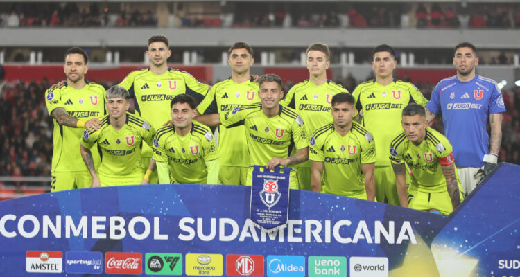 La U en partido ante Independiente