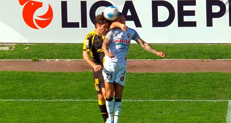 Coquimbo Unido venció con polémica a Limache.