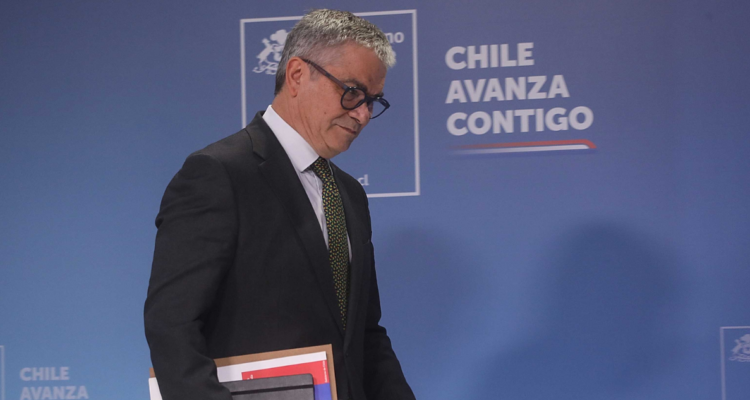 Mario Marcel presenta su renuncia como ministro de Hacienda