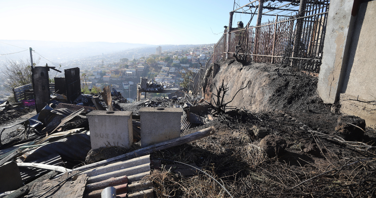 Imagen de escombros por megaincendio tras reapertura de investigación