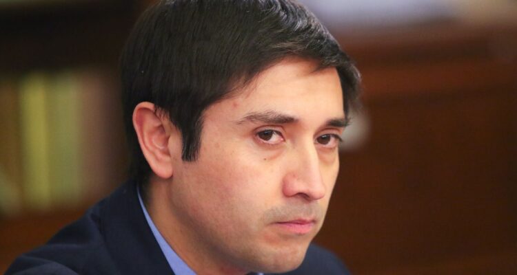 Demócratas ratifica candidatura de Calisto al Senado: “Defendemos la presunción de inocencia”