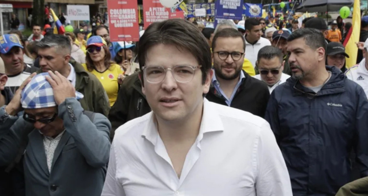 Fotografía de archivo del senador colombiano Miguel Uribe