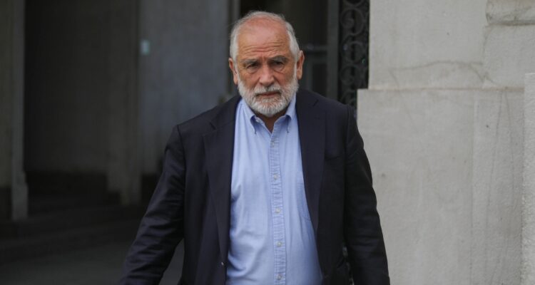 Ministro Montes por reconstrucción