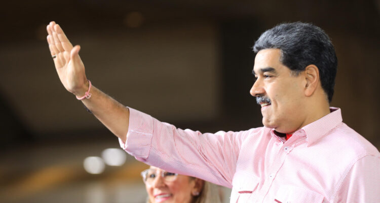 Maduro reitera apoyo a la demanda de Bolivia por una salida soberana al mar