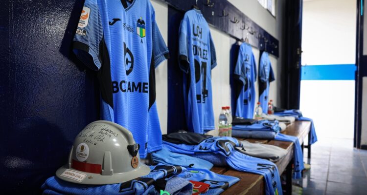 O’Higgins rindió homenaje a la “familia minera” por tragedia en El Teniente.