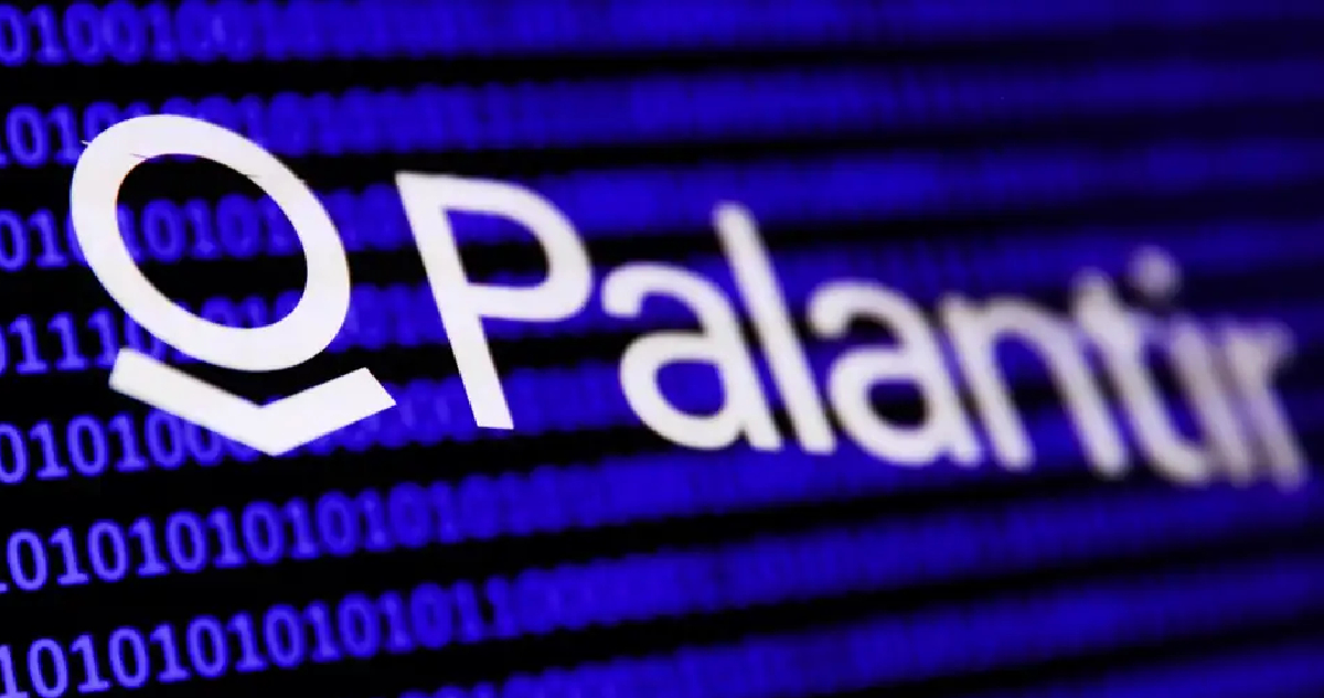 Palantir: el gigante de IA con contratos con la CIA y cuyas acciones subieron más de 500% en un año