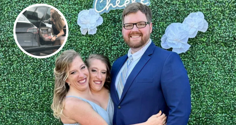 Las hermanas siamesas estadounidenses, Abby y Brittany Hensel, de 35 años, fueron vistas recientemente con un bebé recién nacido.