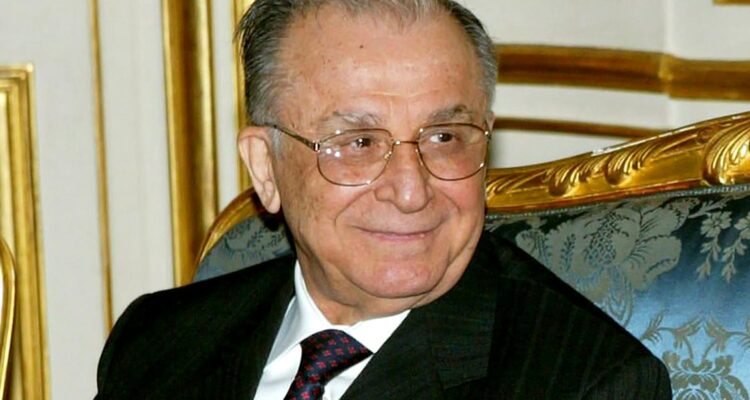 El presidente rumano Ion Iliescu en noviembre de 2003