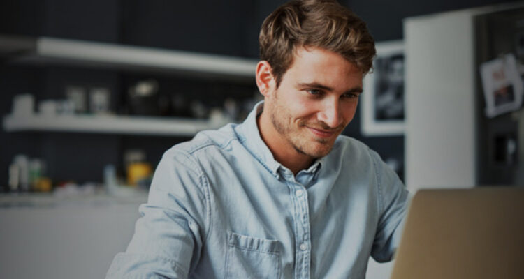 Santander abre programa gratuito “Impulsa tu carrera” para potenciar desarrollo profesional de jóvenes