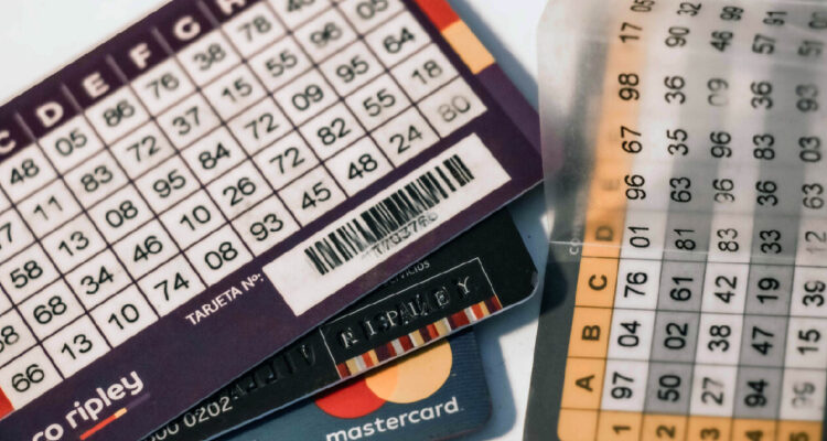 “Resucitó” la tarjeta de coordenadas: CMF anuncia que atrasará en un año su eliminación