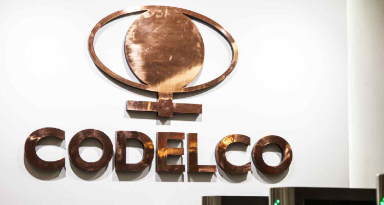 Codelco informa de subida en la producción durante el primer semestre: aportes al Fisco crecieron 24%