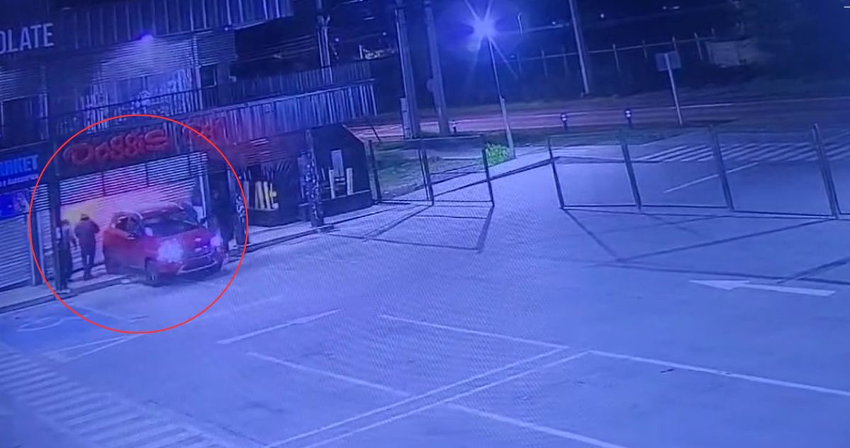 Delincuentes roban mediante aluzinaje en locales de strip center en Chillán