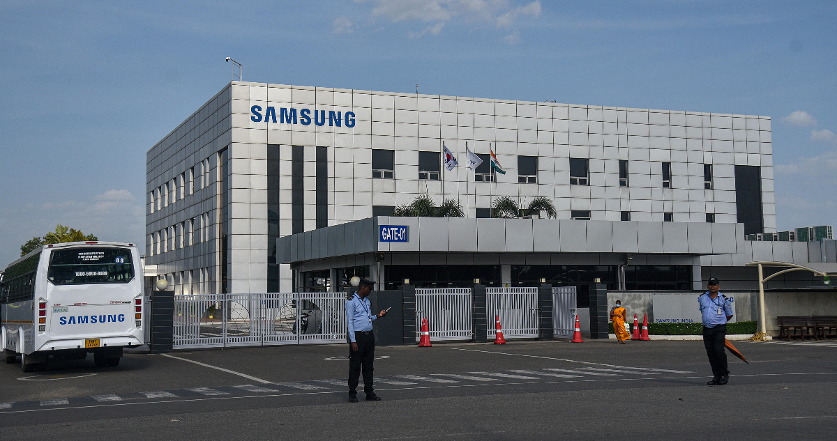 El beneficio neto de Samsung cayó casi 50% en segundo trimestre por baja demanda de chips