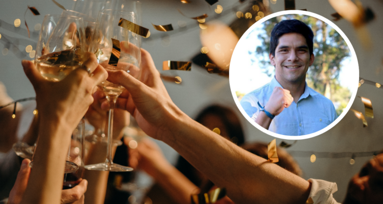 Foto referencial de una fiesta y en miniatura el alcalde de San Pedro de la Paz, Juan Pablo Spoere